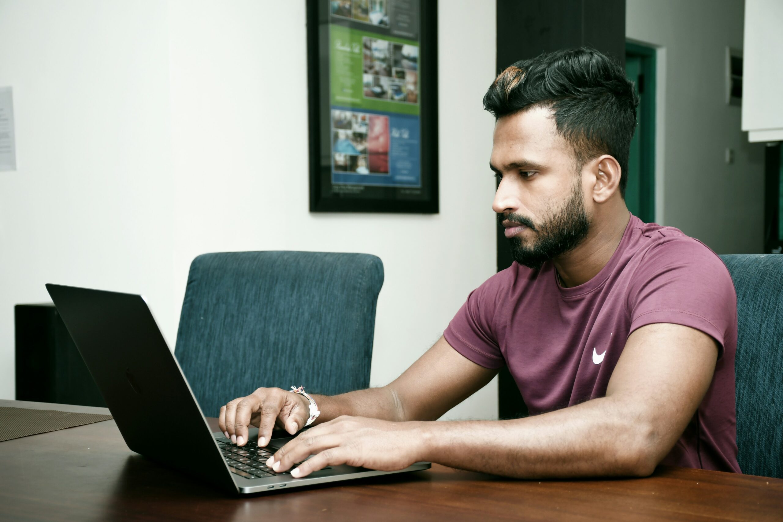 Pakistani student studying online